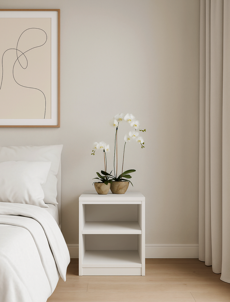 Приліжкова тумба з двома полицями 475×400×350 мм